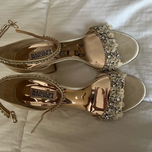 BADGLEY Mischka Finesse Ankle Strap Sandals - Picture 6 of 6